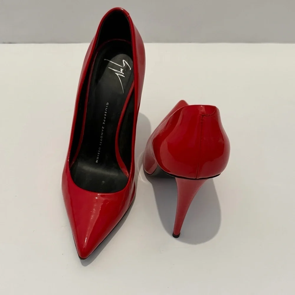 Giuseppe Zanotti Red Patent Leather Pointed-Toe Pumps Heels EU 37.5 US 7.5